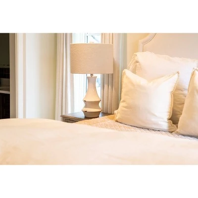 30" Ceramic Callie Table Lamp White - Decor Therapy 9 30" Ceramic Callie Table Lamp White - Decor Therapy - Image 9